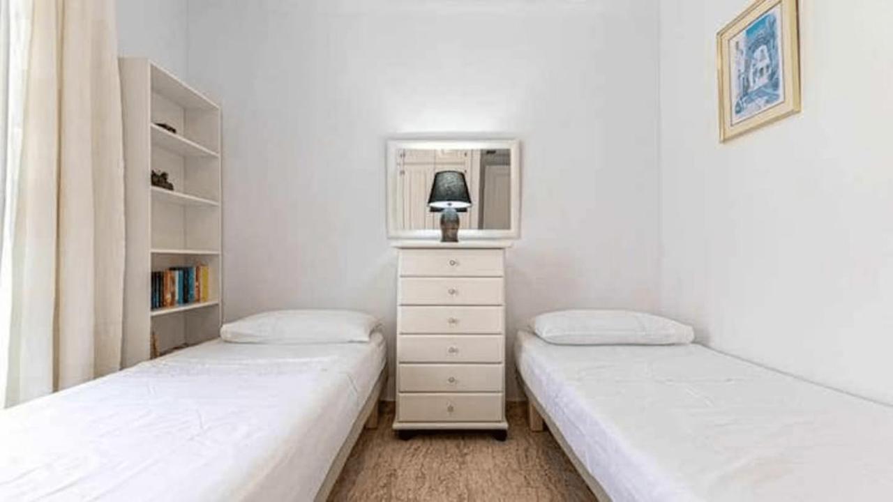 797 Holiday Rentals - Piso Para 4 Con Amplia Terraza Al Jardin Y Al Mar 贝纳尔马德纳 外观 照片